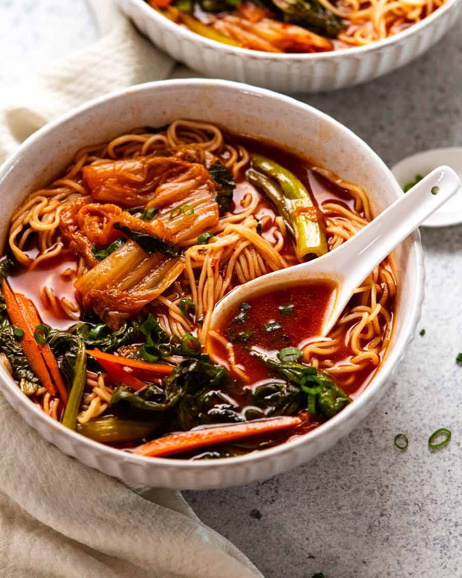 Healthy 15-Minute Asian Noodle Soup: Authentic Flavor, Low Calorie